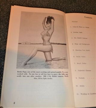 VTG 1962 2ND PRINTING BUNNY YEAGER ' S ART OF GLAMOUR PHOTOGRAPHY BETTIE PAGE BOOK 3