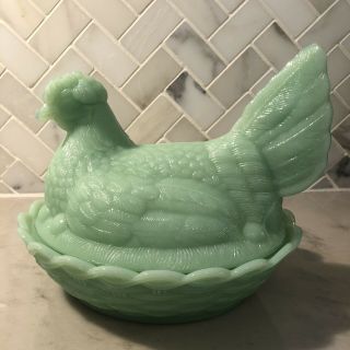 Vintage Hen/Chicken on a Nest Covered Dish | Green/Jadeite Glass 2