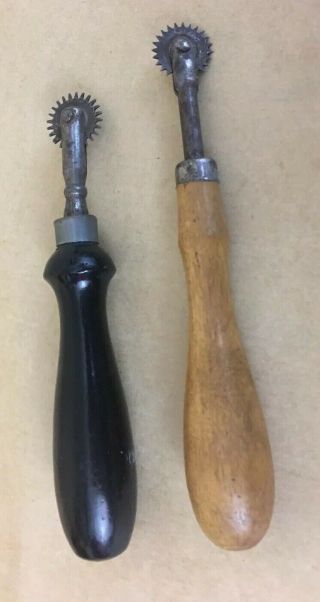 Vtg Sewing Leather Craft Hand Tool Tracing Roll Wheel Wood Handle Set Of 2