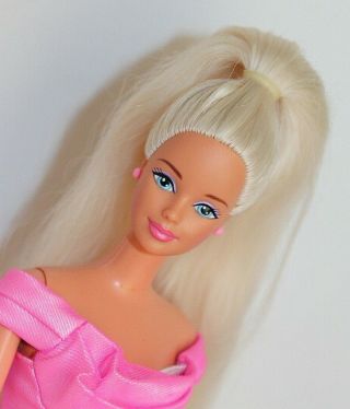 Barbie Long Blonde Hair Blue Eyes Vtg 1990s Rapunzel Pink Princess Dress
