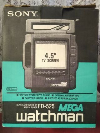 Vintage Sony Mega Watchman Fd - 525 4.  5 " Black & White Tv Am/fm Radio Tuner W/box