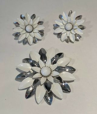 Vintage Sarah Coventry White & Silver Flower Brooch Pin Clip - On Earrings Set