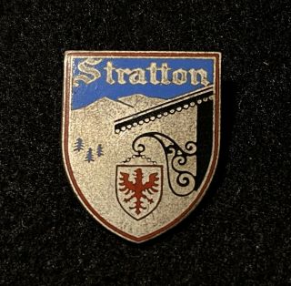 Stratton Vintage Skiing Ski Pin Badge Vermont Vt Resort Souvenir Travel Lapel