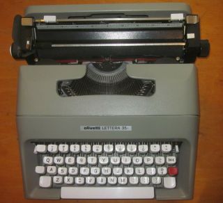 Olivetti Lettera 35i Vintage Portable Typewriter Gray/white Keys 35 I