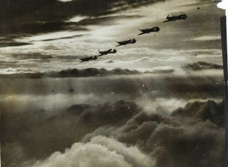 Ww2 Royal Air Force Raf Vintage Photo - - Air Raid In Action - Scrapbook