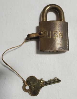 Vintage Brass Us Navy - - Usn - - Padlock With Key - - - - Eagle Lock Co Usa