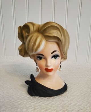 Vtg Lady Head Vase Napco C7293 Black Dress,  Pearl Earrings Ruby Red Lips 5.  5 "
