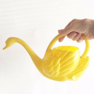 Mcm Vintage Yellow Plastic Swan 1 Quart Blow Mold Indoor Gardening Watering Can