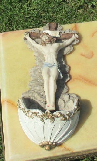 Large Vintage Holy Water Font Resin Jesus Christ Cross Crucifix 11.  61 "