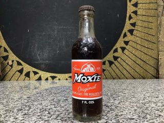 Vintage Full Moxie Beverage Cola 7 Oz Glass Soda Advertising Bottle Boston Mass
