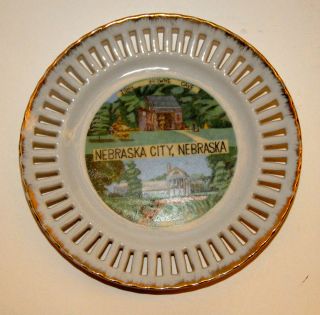 Vintage Nebraska Souvenir Plate Made In Japan Pierced Gold Historical Landmarks