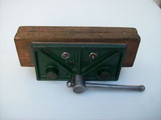 Vintage B&c No.  176 Woodworking Vise And Clamping Tool In