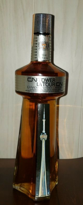 Cn Tower La Tour Cn Canadian Whiskey