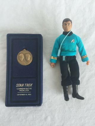 Vintage 1974 Mego Star Trek Action Figure Dr.  Mccoy & 1966 Comm.  Medallion