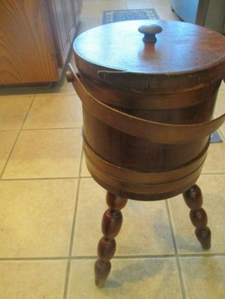 Vintage Primitive Wooden Sewing Box With 3 Legs And Lid