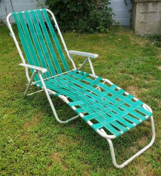Vtg Retro Aluminum Webbed Folding Lawn Chaise Lounge Patio Beach Chair Green