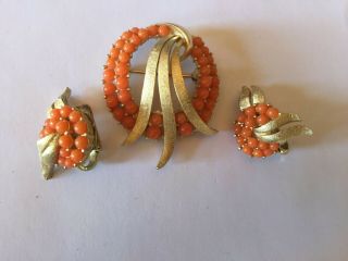Signed Trifari Orange Lucite And Gold Tone Vintage Pin Brooch Clip Earrings Set