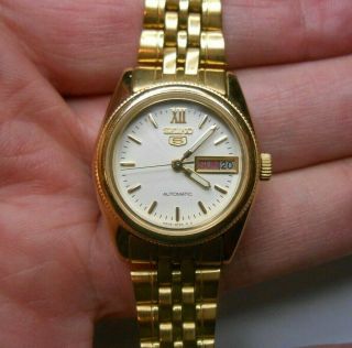 Vintage Seiko 5 Automatic Ladies Watch Gold Tone Day/date 4206 - 0710