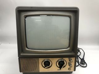 1981 Vintage Tmk 9 " Color Tv Gaming Model 790c
