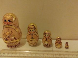 Vintage Russian Nesting Dolls Wood Stacking Set Of 5 Kremlin & Flowers