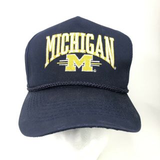 Vintage Michigan Wolverines Snapback Trucker Hat Cap Blue Embroidered