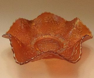 Vintage Fenton Marigold Carnival Glass Bowl Leaf Chain Floral Ruffled Edge 7.  5 "