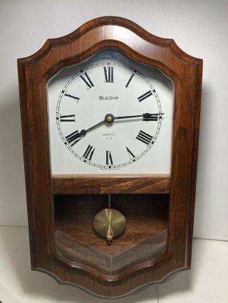 Vintage Bulova Quartz Pendulum Wall Clock 15”x9”