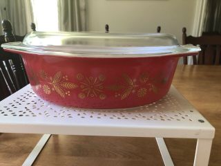 Vintage Pyrex Golden Poinsettia Red Christmas 2.  5 Qt Baking Dish Lid