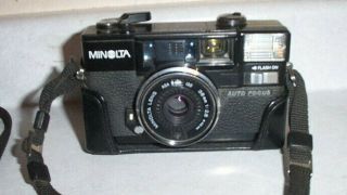 Vintage Camera,  Minolta Hi - Matic Af2 With Leather Carrying Case,  With Film