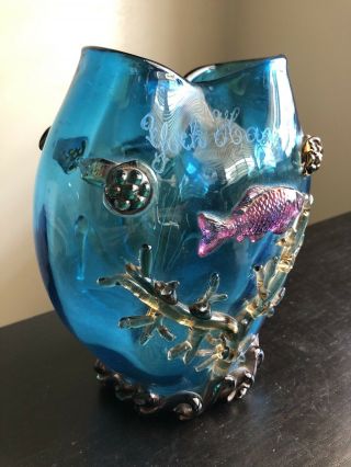 Fine Vintage Blown Glass Aquarium Vase Overlay Fish Etched YORK HAVEN 2