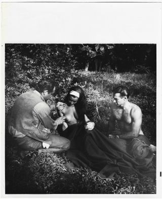 Vintage 1960s Bunny Yeager Photograph Nude Mickey O ' Brien Behind Scenes Makeup 2