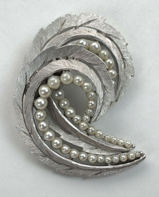 Vintage Signed Trifari Silver Tone Faux Pearl Curly Leaf Womens Brooch Pin