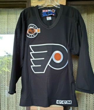 Vintage Philadelphia Flyers Nhl Ccm Center Ice Black Sewn Hockey Jersey Small