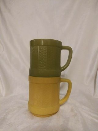 Vintage Federal Glass Stackable Coffee Mugs Green And Yellow Stippled Panels