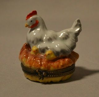 Vintage Limoges French Figural Trinket Box - Hen On Nest W Chicks - Chicken