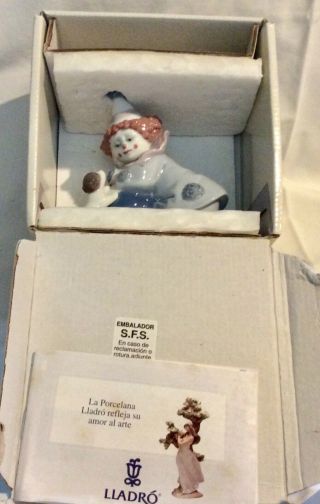 VINTAGE Lladro Figurine Clown Pierrot With Puppy and Ball 5278 Spain 2