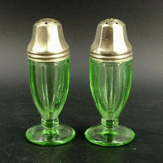 Vintage Hazel Atlas Green Vaseline Uranium Glass Art Deco Salt & Pepper Shakers