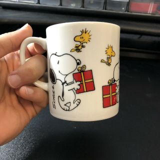 Vintage 1958 1965 Schulz Snoopy Christmas Coffee Mug Tea Cup Peanuts Characters