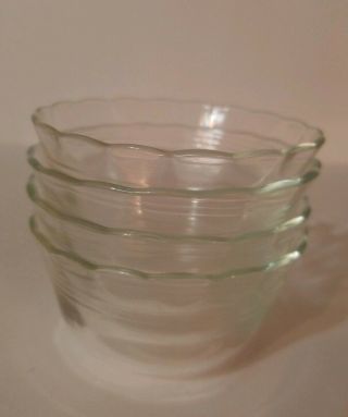 Set Of 4 Vintage 6 Oz.  Clear Pyrex Custard Cups Scalloped Edge 3 Rings 463