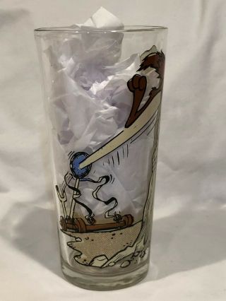 Vintage Glass from Pepsi Warner Brothers Cartoon – Road Runner/Wile E.  Coyote 3