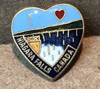 Niagara Falls Canada Vintage Travel Pin Badge Souvenir