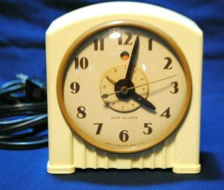 Art Deco Vintage War Alarm Clock Opa Model 7h154 Ivory Color &