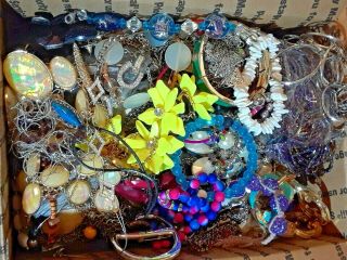 7 Pound Grab Box Of Jewelry.  And Vintage.  Necklaces,  Bracelets And More