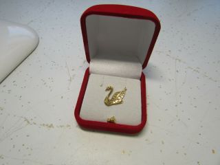 Vintage Marked 14k Yellow Gold Swan Pin Charm 1.  5 Grams Details W/ Box