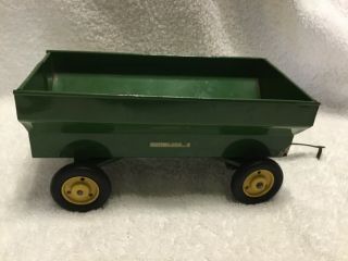 Vintage Ertl John Deere Flare Box Wagon 1/16 Scale