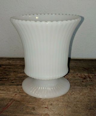 Vintage E.  O.  Brody Co White Milk Glass Oval Ribbed 5 " Footed Vase M4000