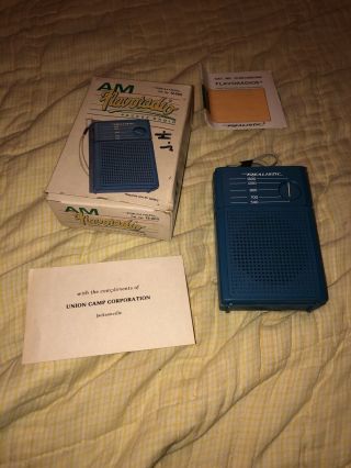 Vintage Realistic Am Flavoradio Pocket Radio Box W/ Instructions 12 - 202
