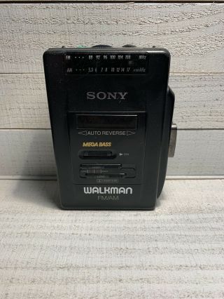 Sony Walkman Wm - F2068 Vintage Radio Cassette Player Mega Bass