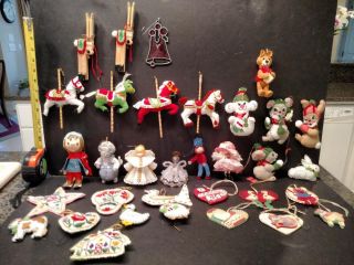 33 Vintage Unique Hand Made Christmas Tree Ornaments Beautifully Done Cond.