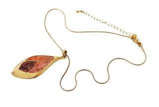 Vtg M&s Necklace Gold Tone Leaf Shaped Enamel Detail Pendant On Gold Snake Chain